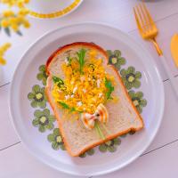 黄色の小花を散らして〜ミモザの日のひと皿♡