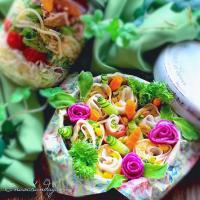 薔薇の花が咲き始めました〜♡薔薇餃子で食卓満開♪