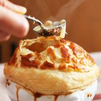 「#牛乳料理部」あつあつミルキー対決！グラタンorポットパイ