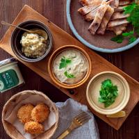 「食卓を紡ぐおたより便」～スパイス調味料編～2つ目のアイテム《青パパ辛ディップ》