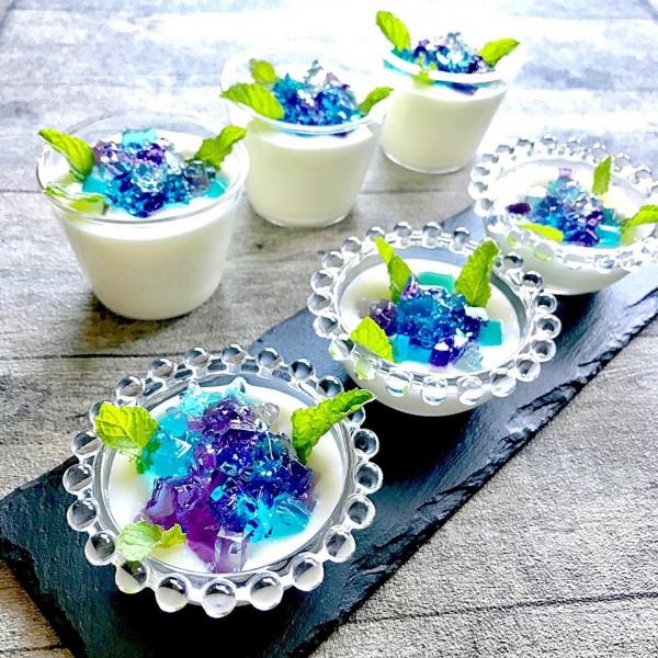 暑い梅雨でしたが アジサイの花 咲き乱れました 涼菓 紫陽花ゼリー巡り Snapdish スナップディッシュ