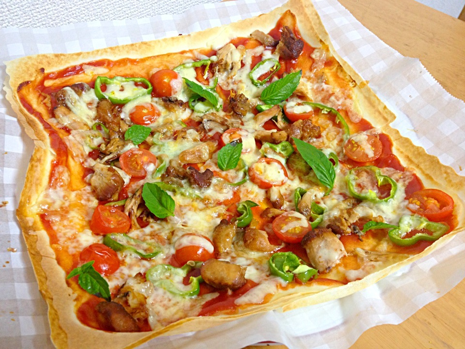 焼き時間5分!?「春巻きの皮」で作るピザの簡単レシピ15選の画像