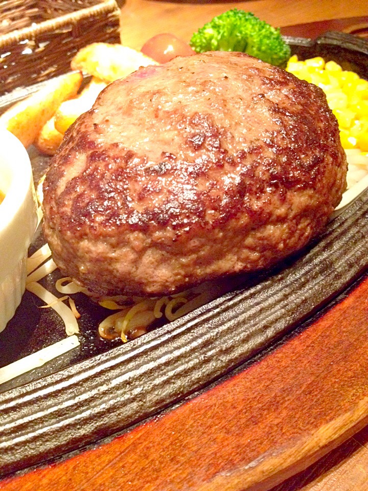 溢れる肉汁 東京都内でおすすめの絶品ハンバーグ15選 Macaroni