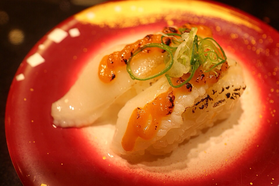 お寿司の定番 えんがわ って魚 貝 コリコリ食感の秘密に迫る Macaroni