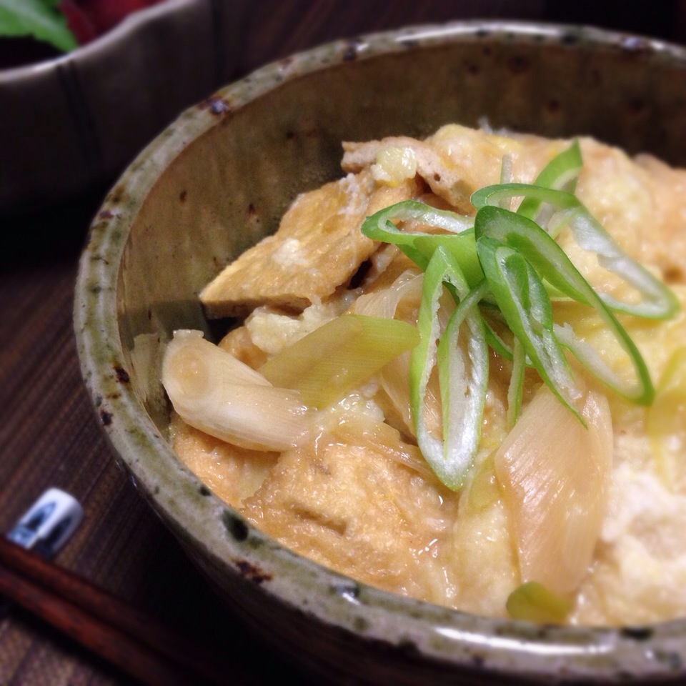 材料３つの簡単レシピ！京都のご当地極上めし「衣笠丼」とは？