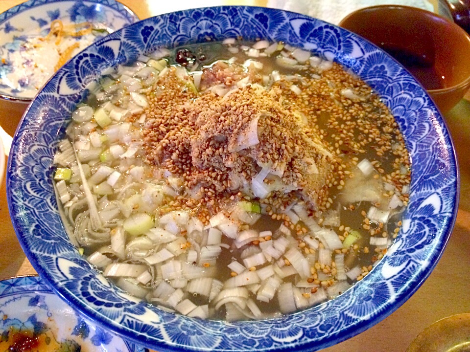 新橋 孤独のグルメにも登場した韓国料理 なじみ亭 の参鶏湯ラーメン Macaroni