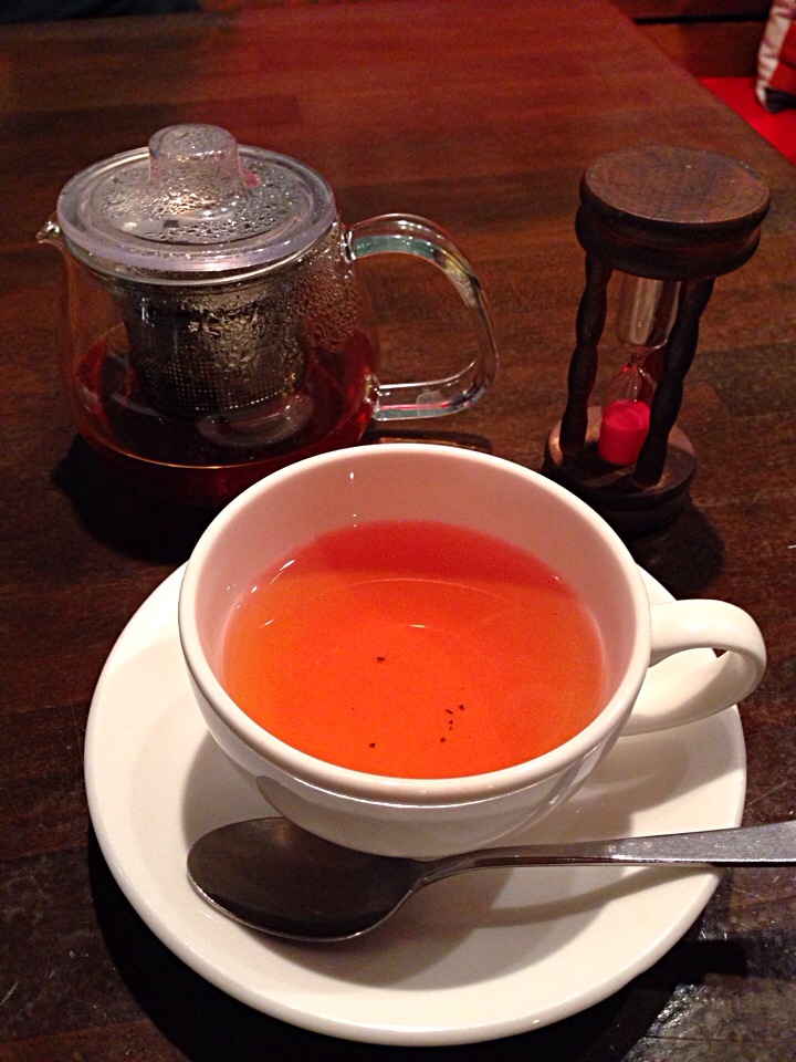 紅茶の定番「ニルギリ」とは？旬や飲み方・おすすめ3選も