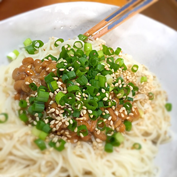 納豆とそうめんの絶品レシピ ５分で作れる簡単メニュー７選 Macaroni