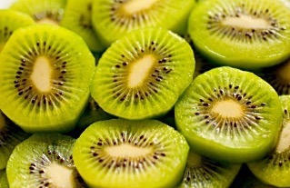 【うますぎ】キウイとトマトで作る料理、レシピ51本