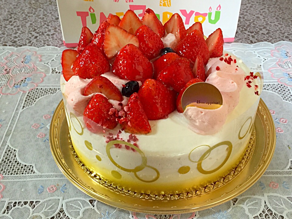 シャトレーゼの誕生日ケーキは当日買える Web予約や購入方法も Macaroni