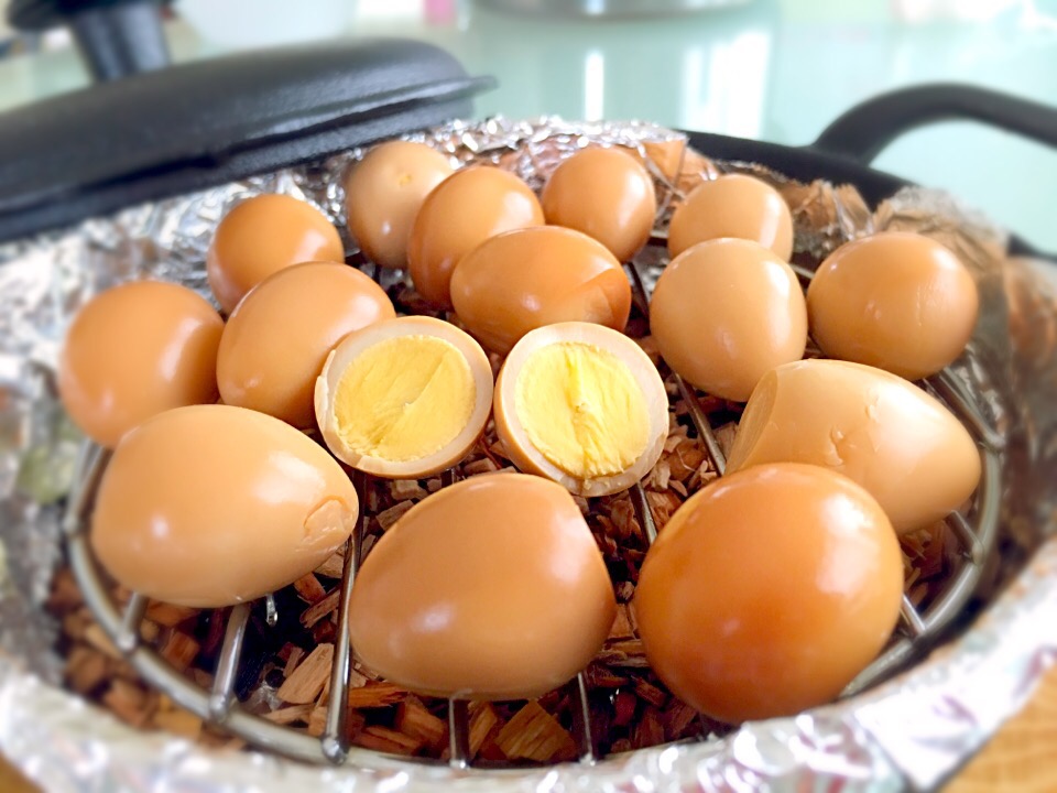 コツさえ分かれば簡単！燻製卵の作り方＆おすすめレシピ5選の画像