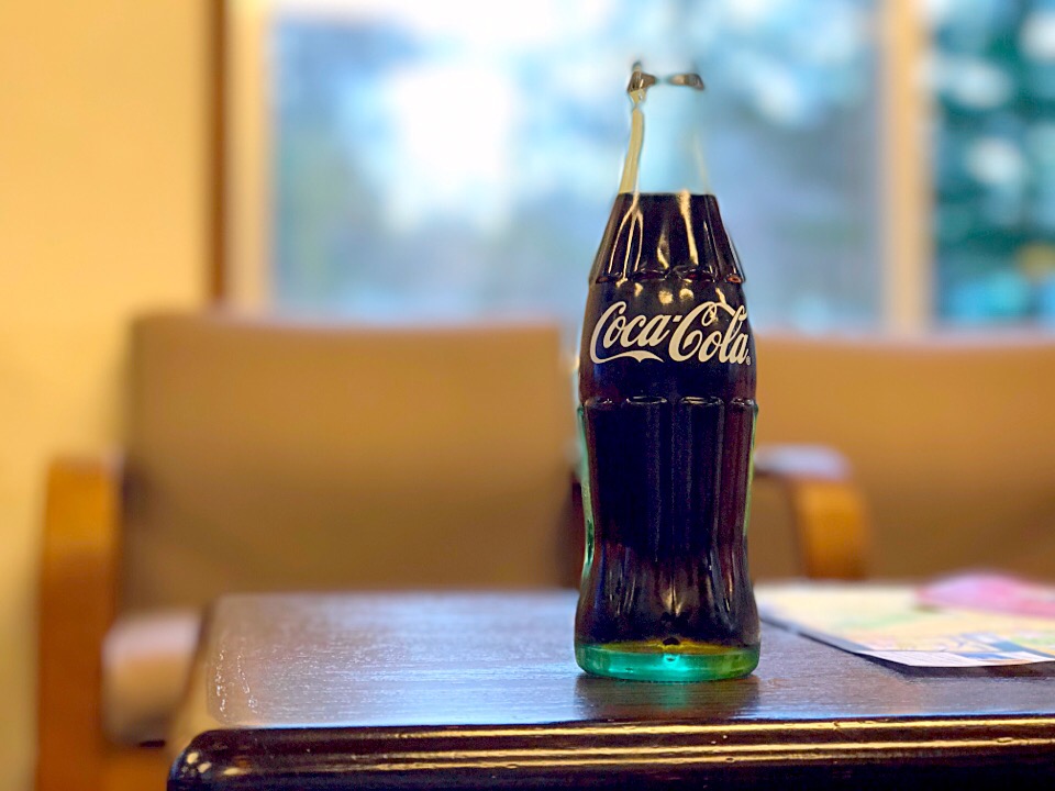 コーラは瓶と缶でおいしさに違いがある!? 昔からある噂を徹底検証の画像