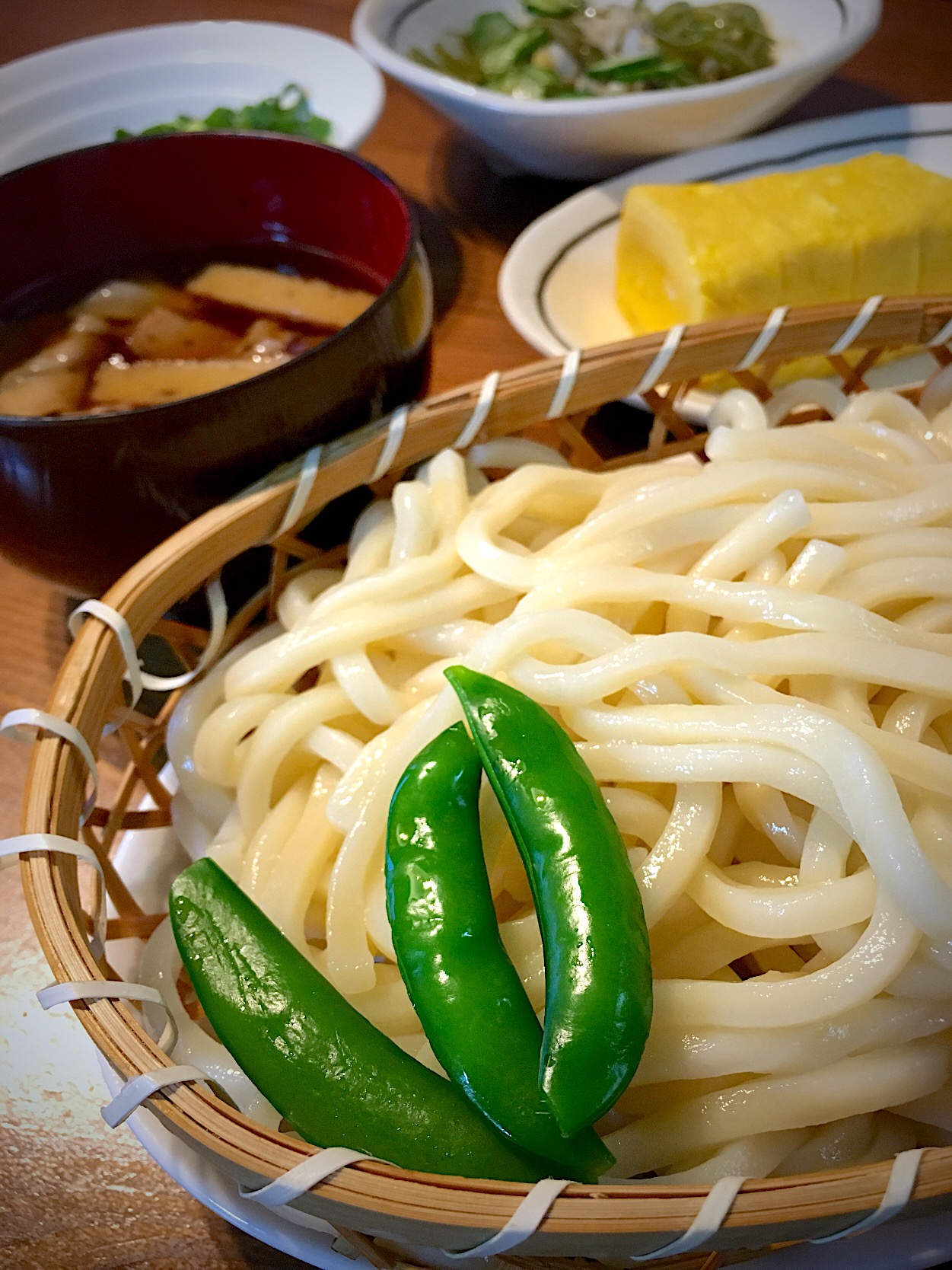 本格 ざるうどん をお家で楽しむ 麺の茹で方 めんつゆの作り方 2ページ目 Macaroni