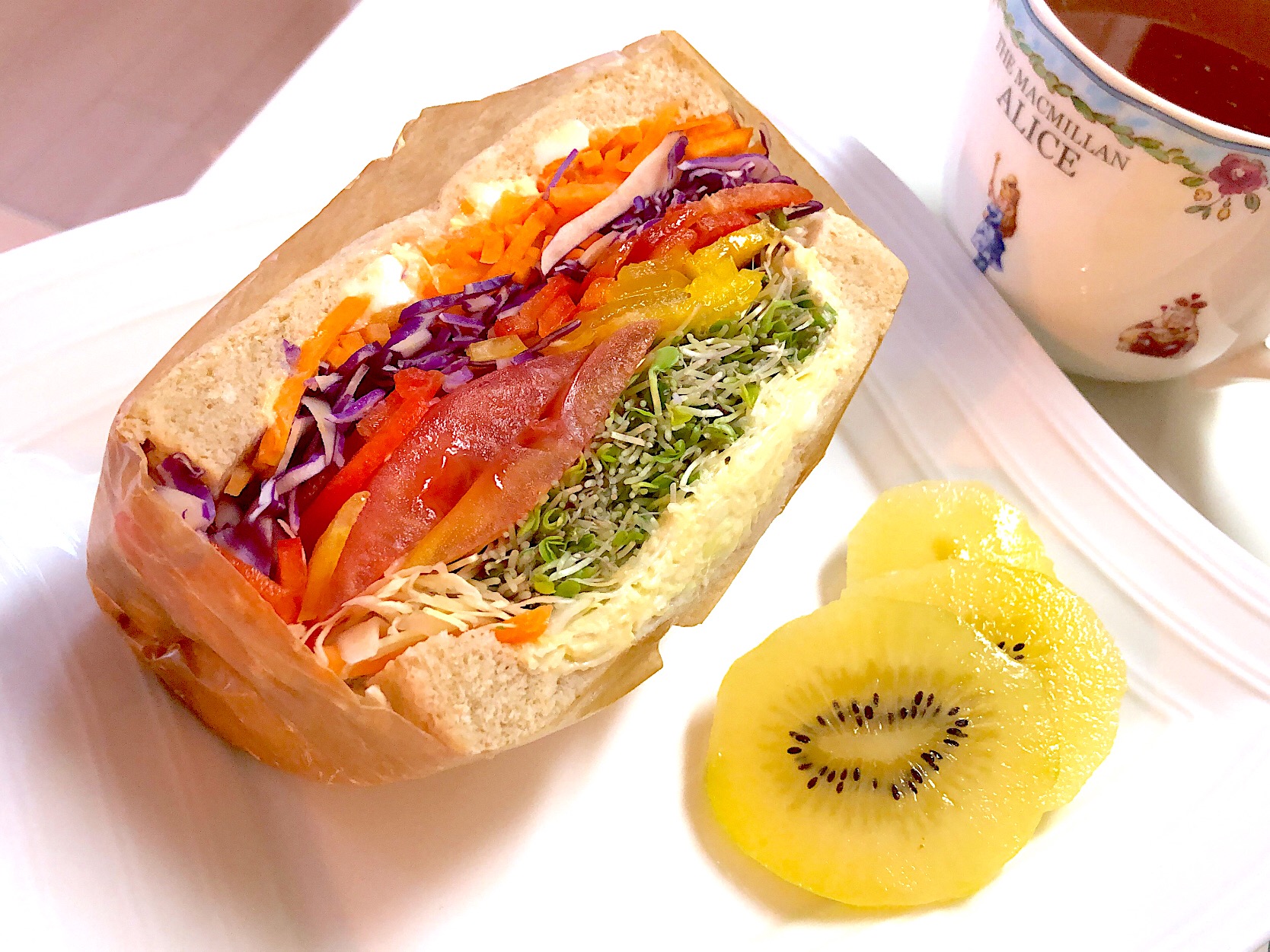 大阪北浜で人気のカフェ「ノースショア」で美しいサンドイッチを頬張ろう♩