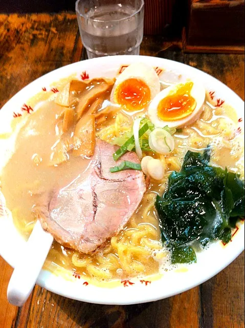 Snapdishの料理写真:函館塩ラーメン玉子メンマ|Tetsuya Ogawaさん