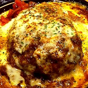 デニーズのハンバーグカレードリア最強！|腰砕けパイナポーさん