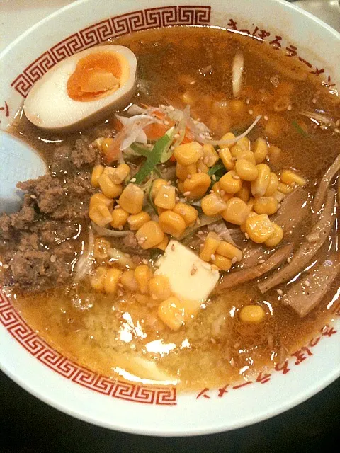 Snapdishの料理写真:札幌ひぐまラーメン|Masahiko Narazakiさん