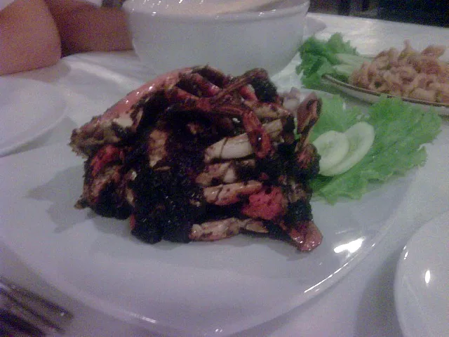 Snapdishの料理写真:black pepper crab|laurentia rosalinaさん