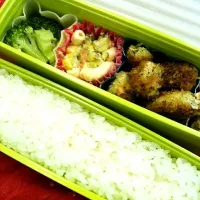 Snapdishの料理写真:今日のお弁当(箸は会社のレク用に備蓄されてた割り箸ゲットした)|こけしきこさん