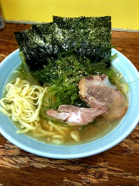 Snapdishの料理写真:家系ラーメン|tune420さん