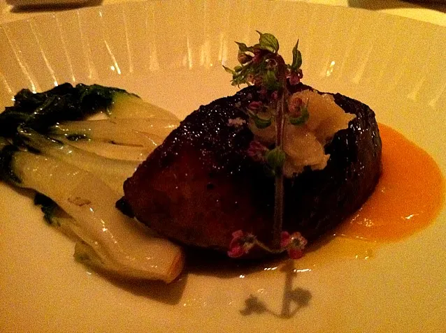 seared foie gras & mango puree|Chris Shannonさん