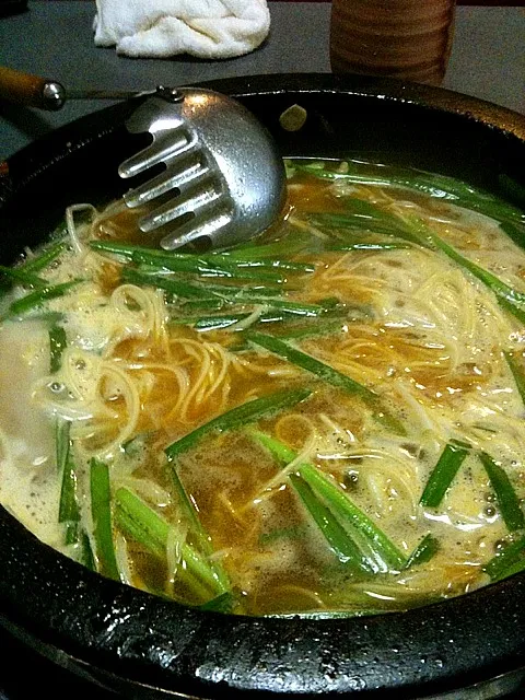 石鍋、〆のラーメン|くま野くま子さん