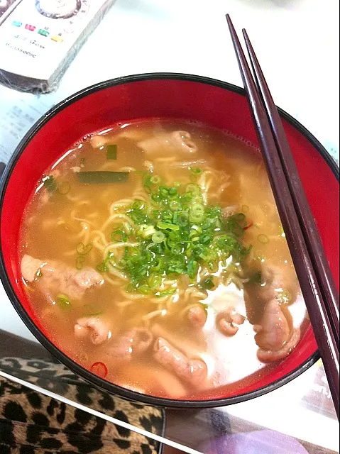 残ったもつ鍋でラーメン|るなさん