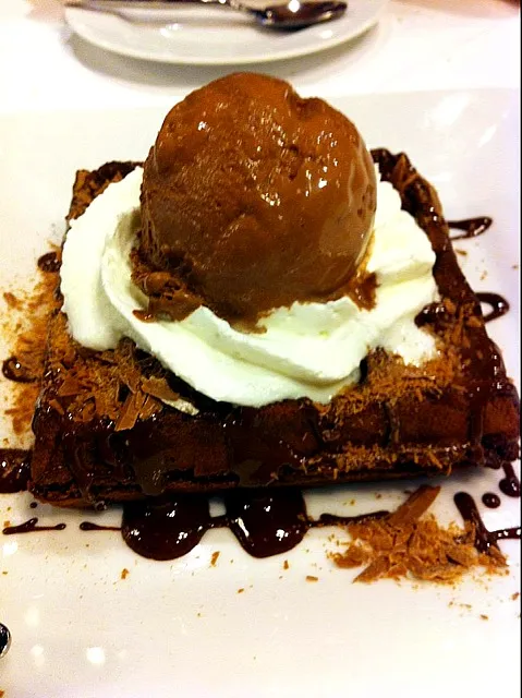 brownie with choco ice cream@greyhound cafe|ickさん