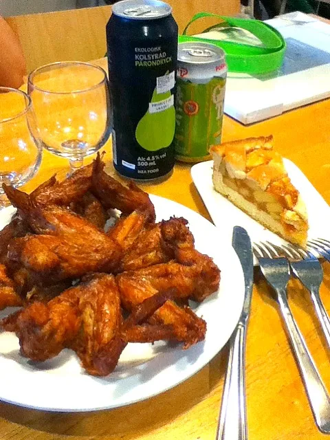 ikea wings and apple pie with pear alcohol|myleneさん