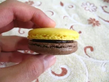 banana chocolate macaron|Justin Pさん