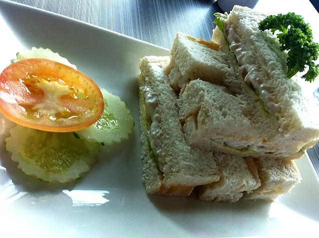 Snapdishの料理写真:tuna sandwitch|Yoshimune KITTAさん