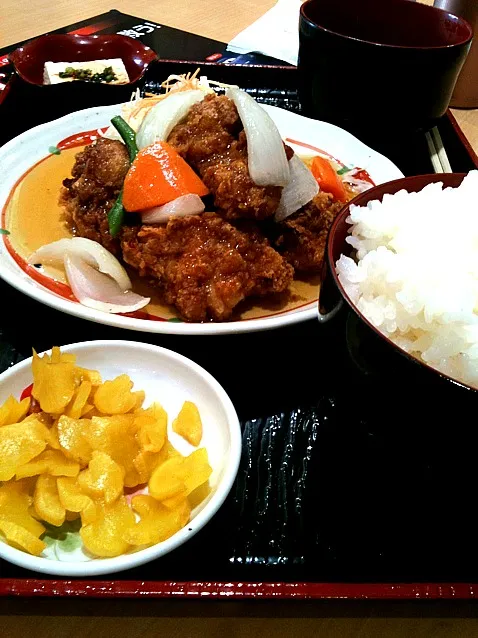 若どりの黒酢定食 ご飯大盛り|かおらいさん