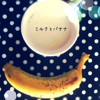 quick breakfast:milk banana|rashi guptaさん