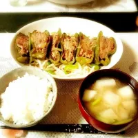 Snapdishの料理写真:ピーマン肉詰め|ぴーちゃんさん