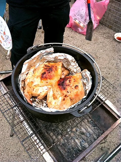 鳥の丸焼き ダッチオーブン|陽介さん