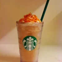 エクストラコーヒーダークキャラメルフラペチーノ|ラヂさん