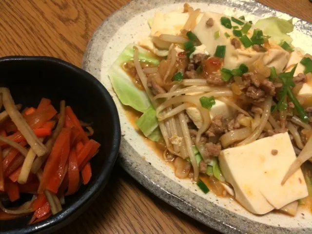 Snapdishの料理写真:麻婆もやし豆腐キャベツ、キンピラ|まっきーさん