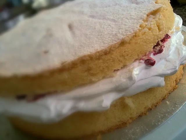 victoria sponge cake by#rabbitmafia|Phatnaree T.さん