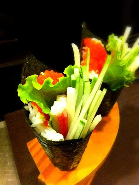 Snapdishの料理写真:california temaki|kinkin xiongさん