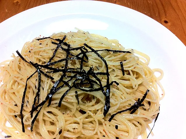 Snapdishの料理写真:紺屋の晩飯 明太子の和風パスタ 明太子を混ぜただけ（笑）|high_sa(HISA)さん