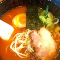 Snapdishの料理写真:日本式ラーメン 担々麺|さんざさん