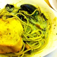 Snapdishの料理写真:Seafood Pasta|Happy Lizzieさん