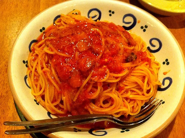 Snapdishの料理写真:カプリチョーザ★トマトとにんにくのスパゲティ|Yoichi Dakeさん