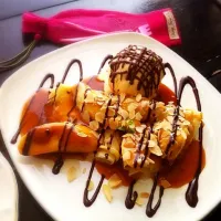 Banana caramel crepe w/ ice cream|Nics to goさん