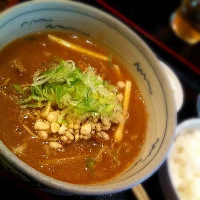 暑い時こそ、熱いモノを食うっ‼ 想像通りの味、しかもうまい『カレー南ばん』。もちろんライスは後いれ雑炊＼(^o^)／|tsukuda_hoppyさん