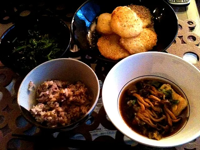 夜ご飯 じゃが芋すりおろし ほうれん草胡麻和え なめこと揚げ出し豆腐|natsukiさん