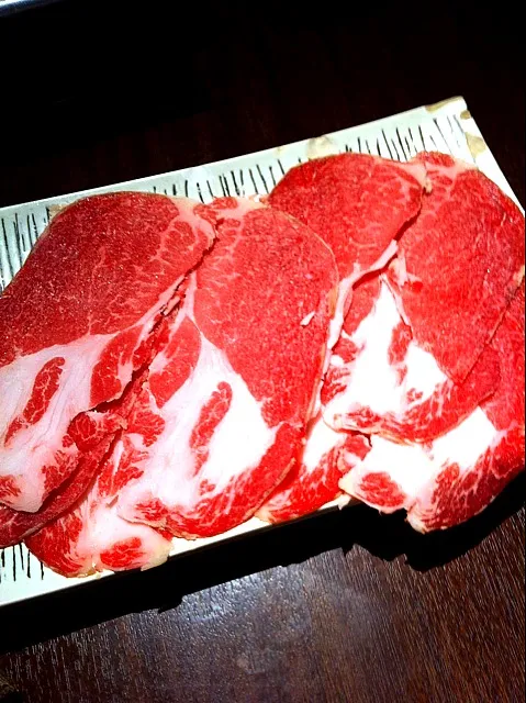 イベリコ豚のすき焼き（の肉）|おばた しげのぶさん