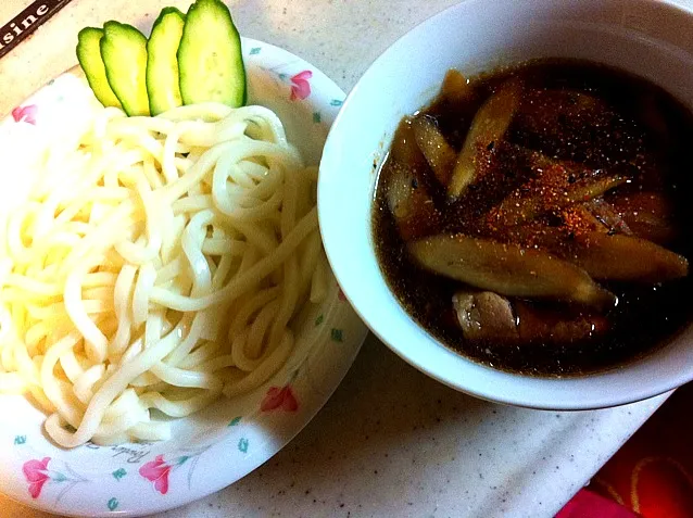 うどんの豚肉とごぼうのスタミナつけ麺|めぐみるくさん