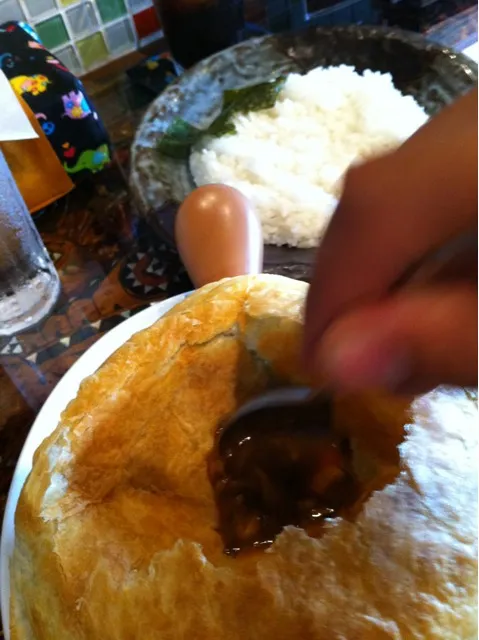 Snapdishの料理写真:夏野菜とガーリックのパイ包みスープカレー|やなぼうさん