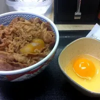 牛丼 並と卵|matsuuraさん